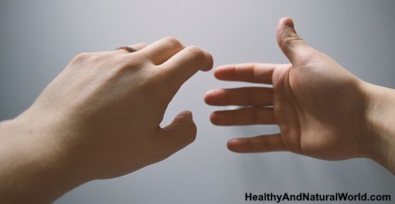 Hand Fungus Tinea Manuum Causes Symptoms And Natural Treatments